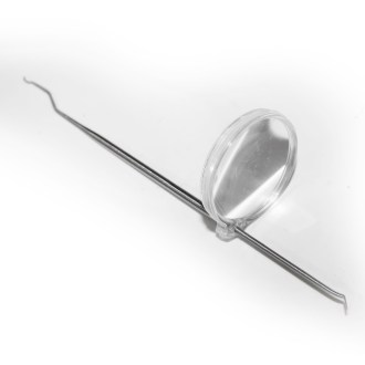 Cucharilla de acero inoxidable con lupa