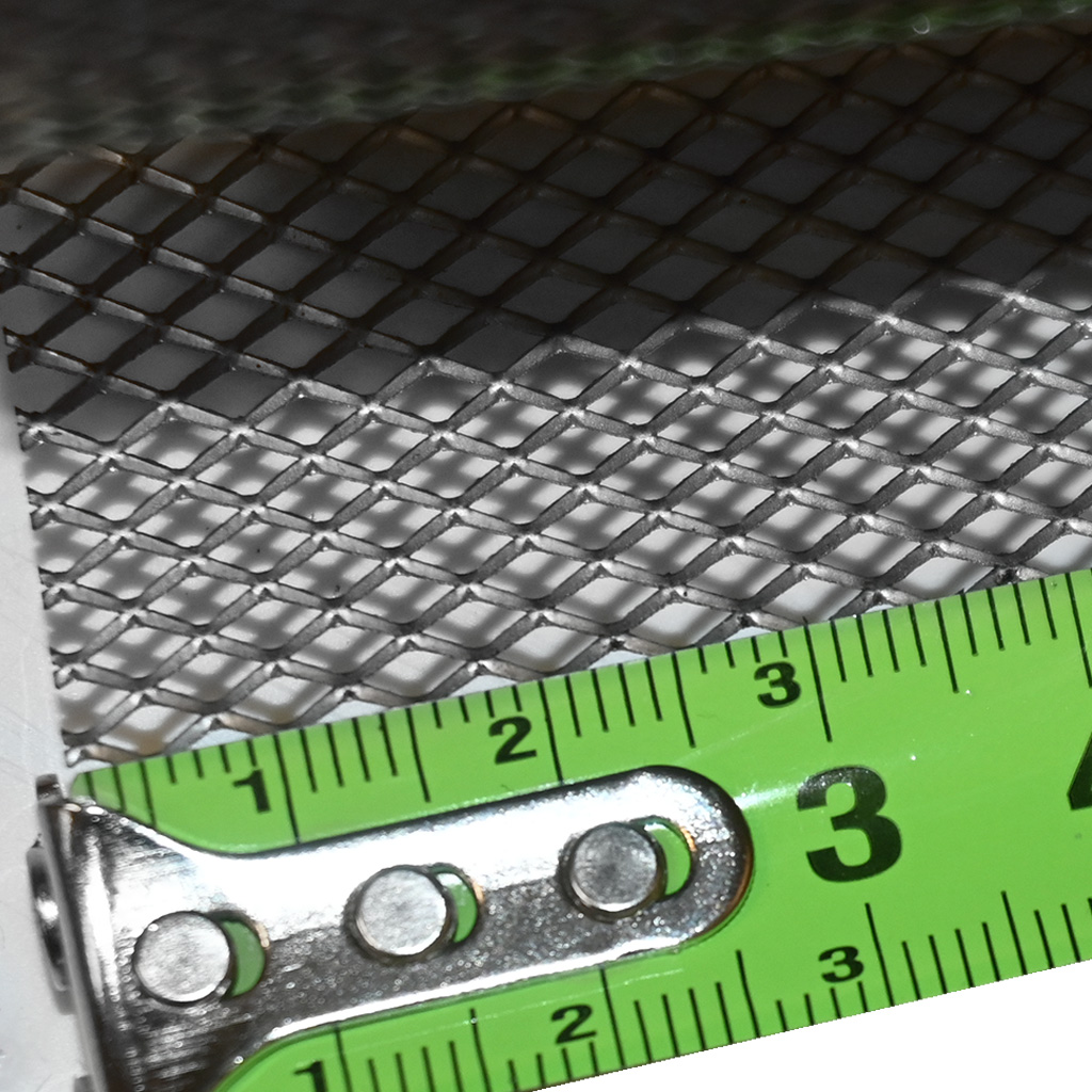 Malla desplegada para apicultura - galvanizada, malla 4 mm, rollo 0,42 × 10 m